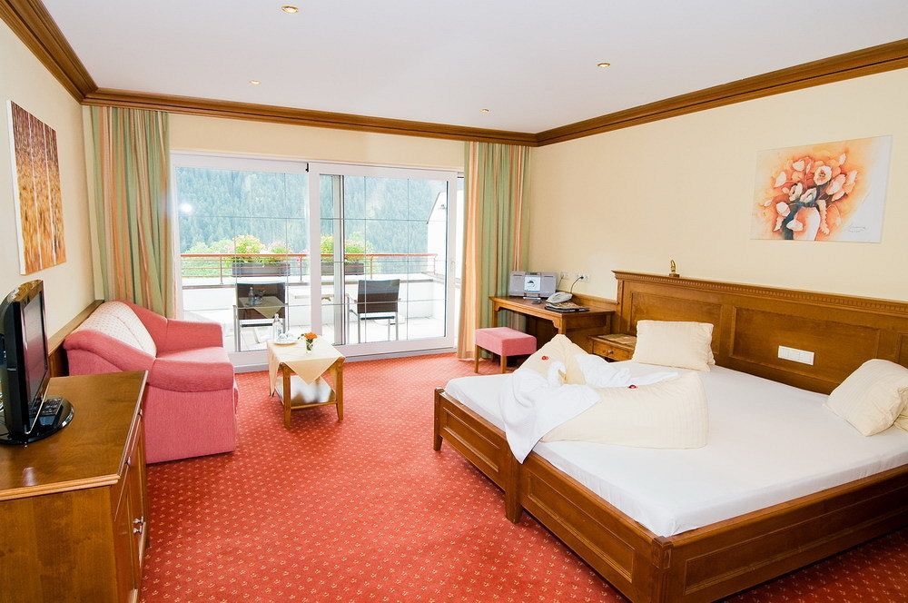 Berg-Spa & Hotel Zamangspitze Санкт-Галленкирх Экстерьер фото